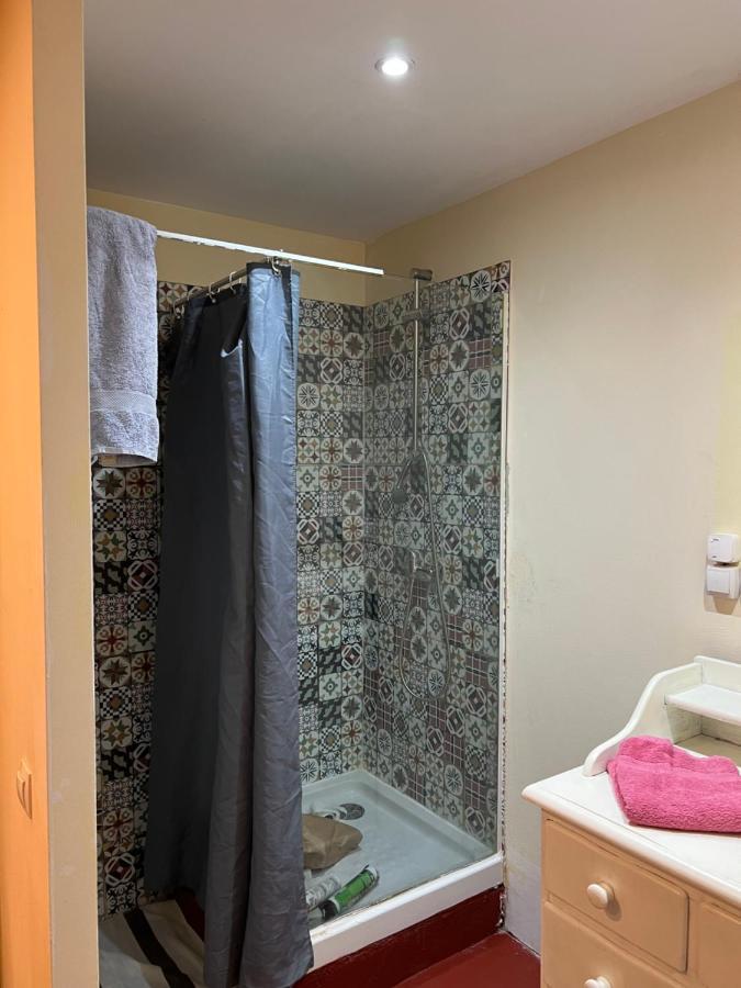 Apartamento Abierto Con Patio Matadepera Buitenkant foto